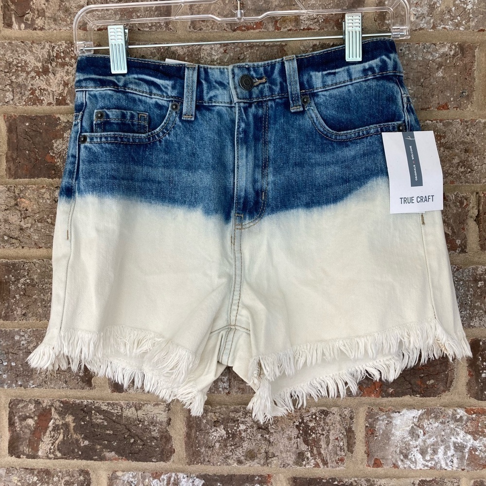 “True Craft” Bleach Dip High Rise Fringe Shorts Juniors size 1 NWT